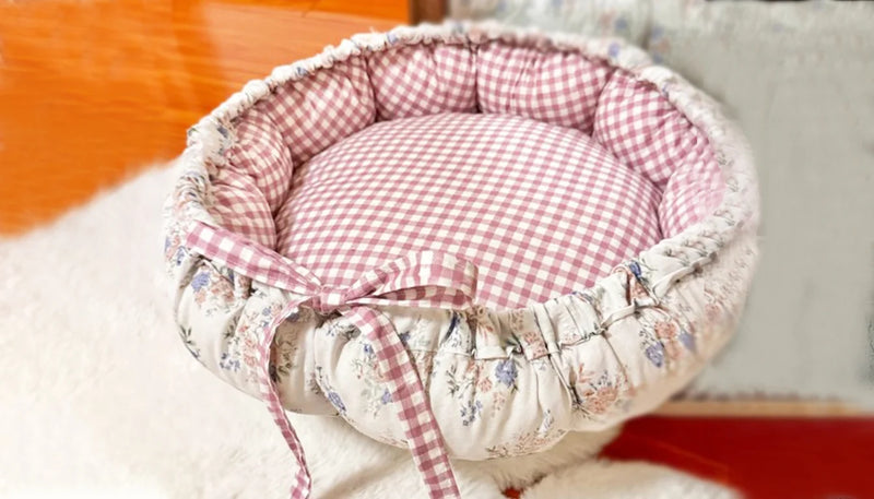 DIY Two-Tone Fabric Cat Bed: Sewing it in 7 Simple Steps